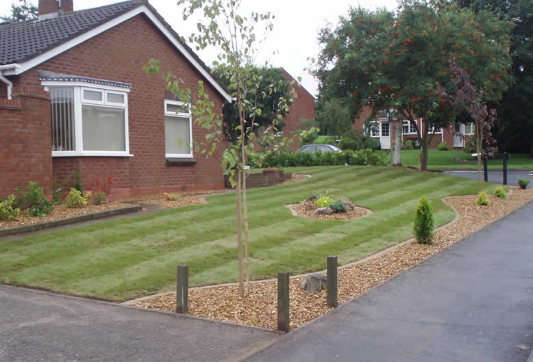 front gardens by Hartley Landscapes
